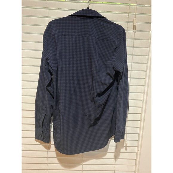 Mizzen and Main‎ Long Sleeve Button Up Shirt - Size M - Picture 3 of 3